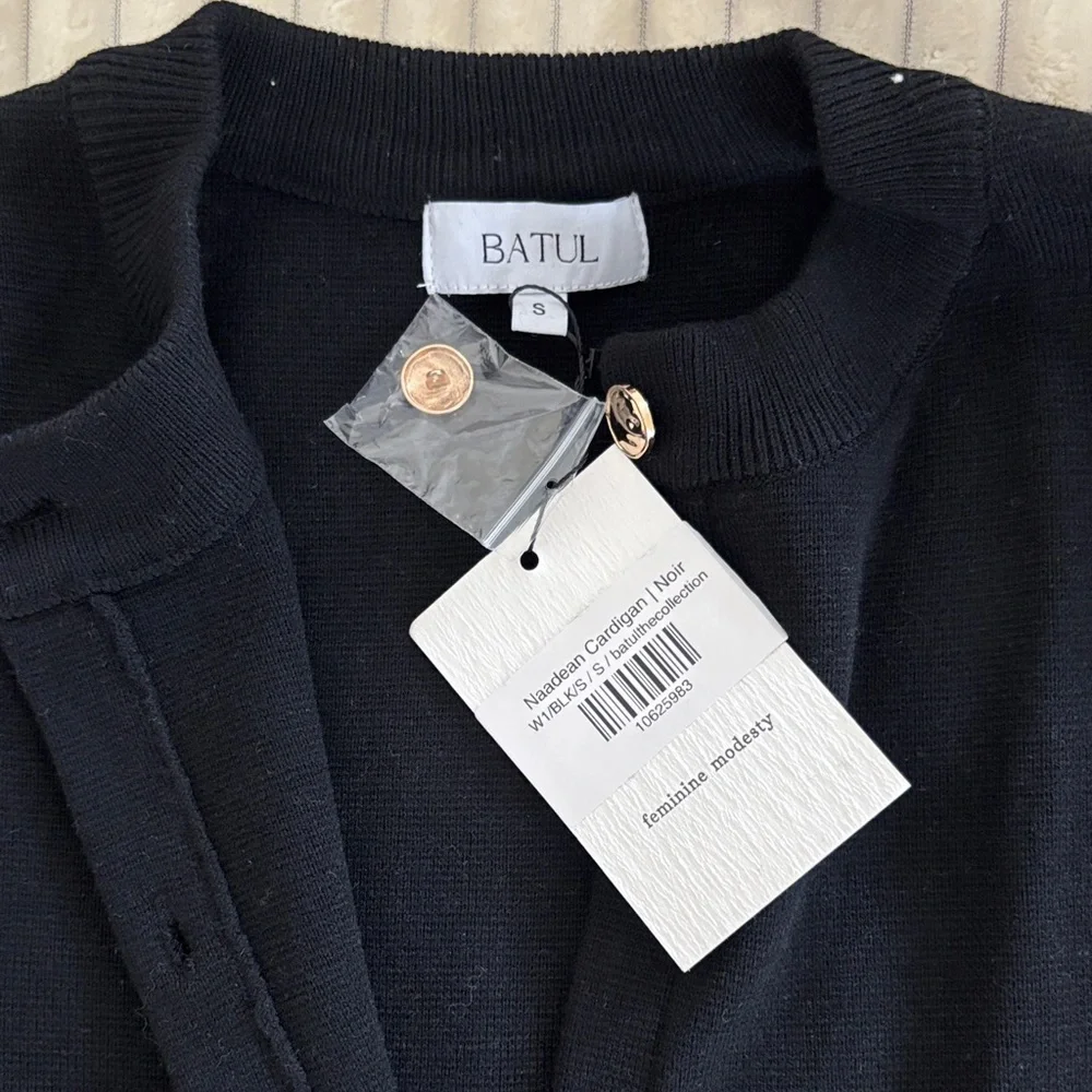 Naadean Cardigan | Noir - Picture 6 of 10
